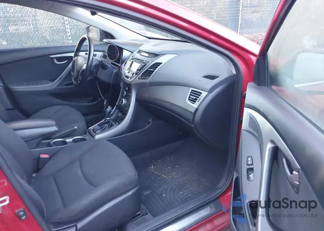 2016 Hyundai Elantra Value Edition z USA, uszkodzony, nr VIN KMHDH4AE5GU479770